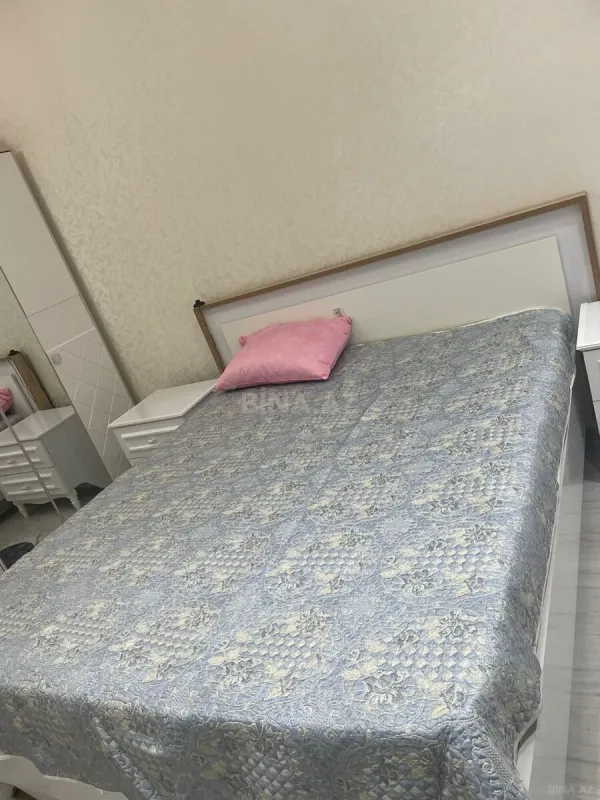 Kirayə verilir 2 otaqlı mənzil 65 m²