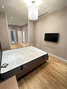 Kirayə verilir 4 otaqlı mənzil 165 m²