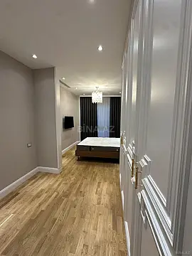 Kirayə verilir 4 otaqlı mənzil 165 m²