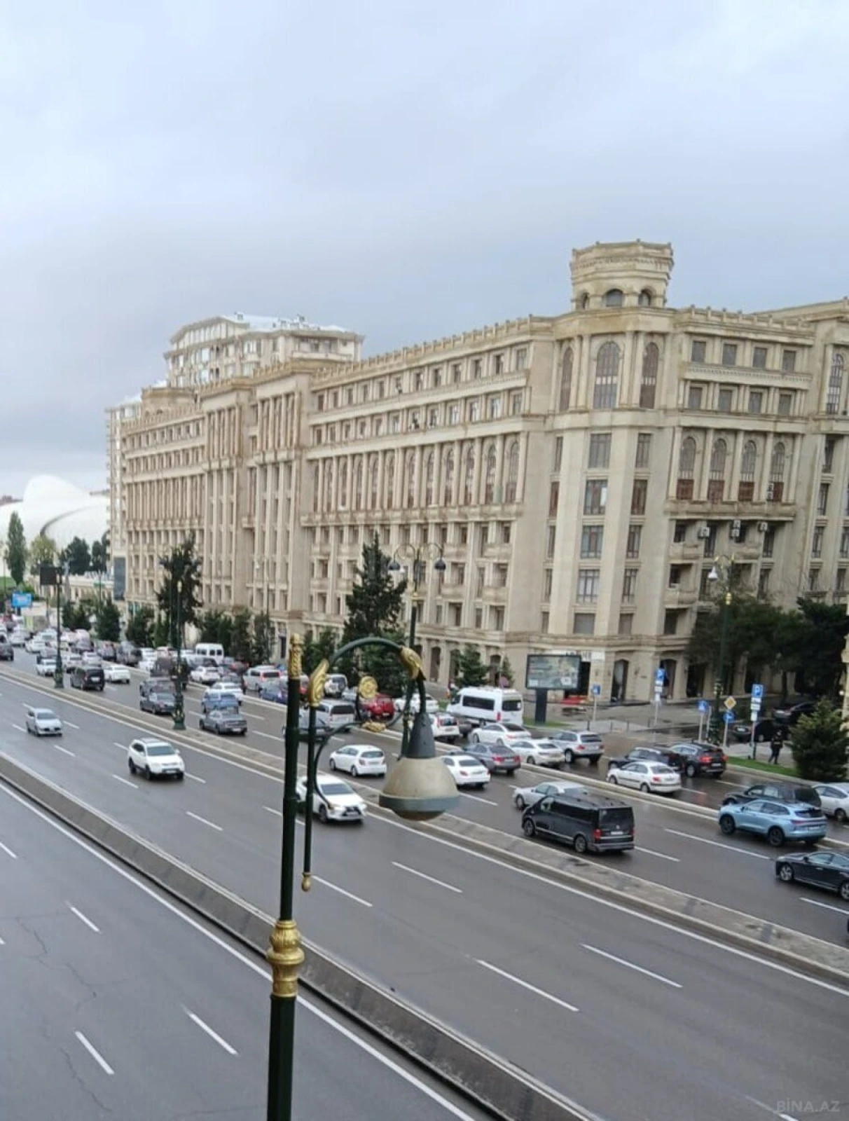 Satılır 3 otaqlı mənzil 100 m²