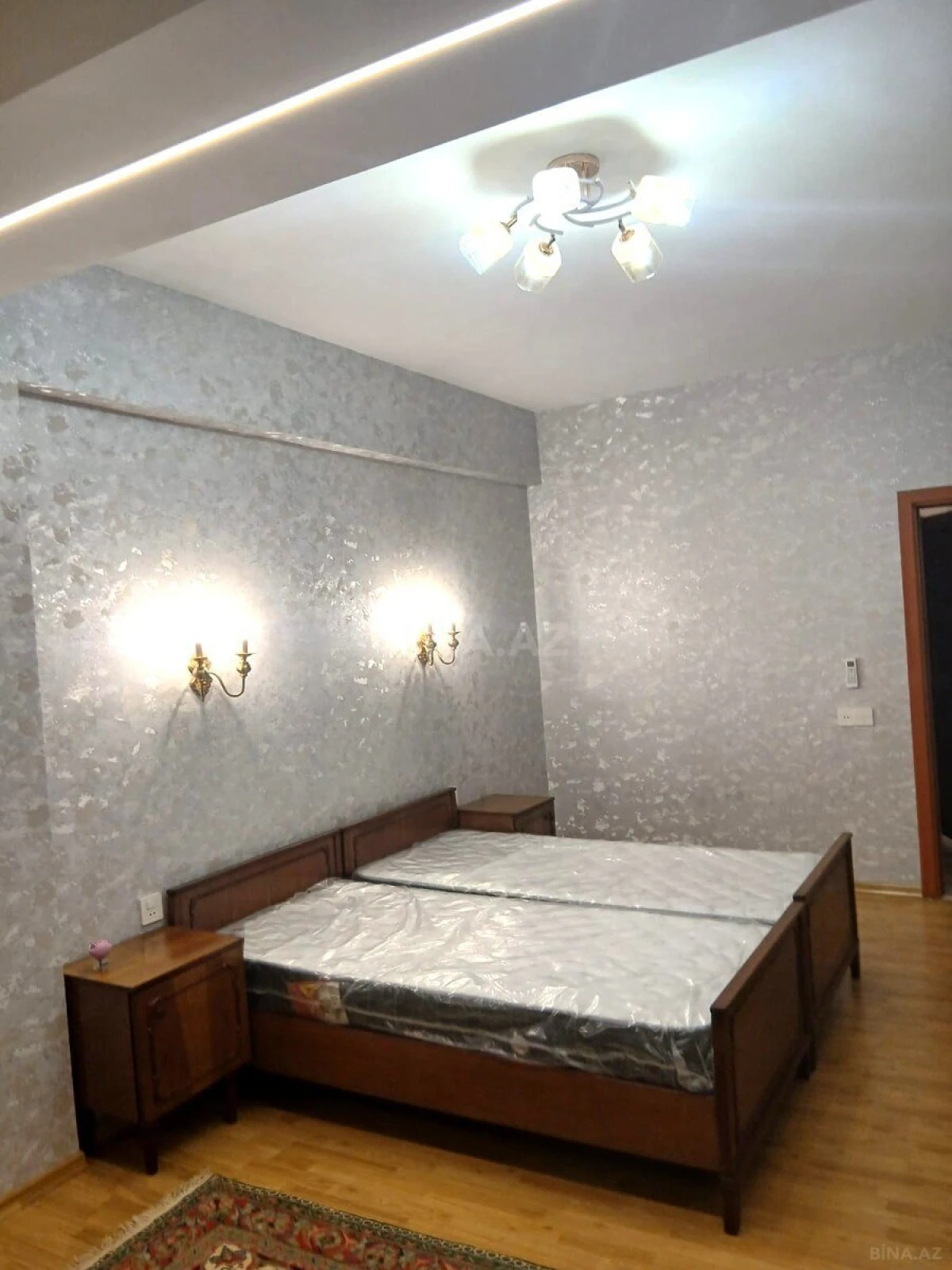 Satılır 3 otaqlı mənzil 100 m²