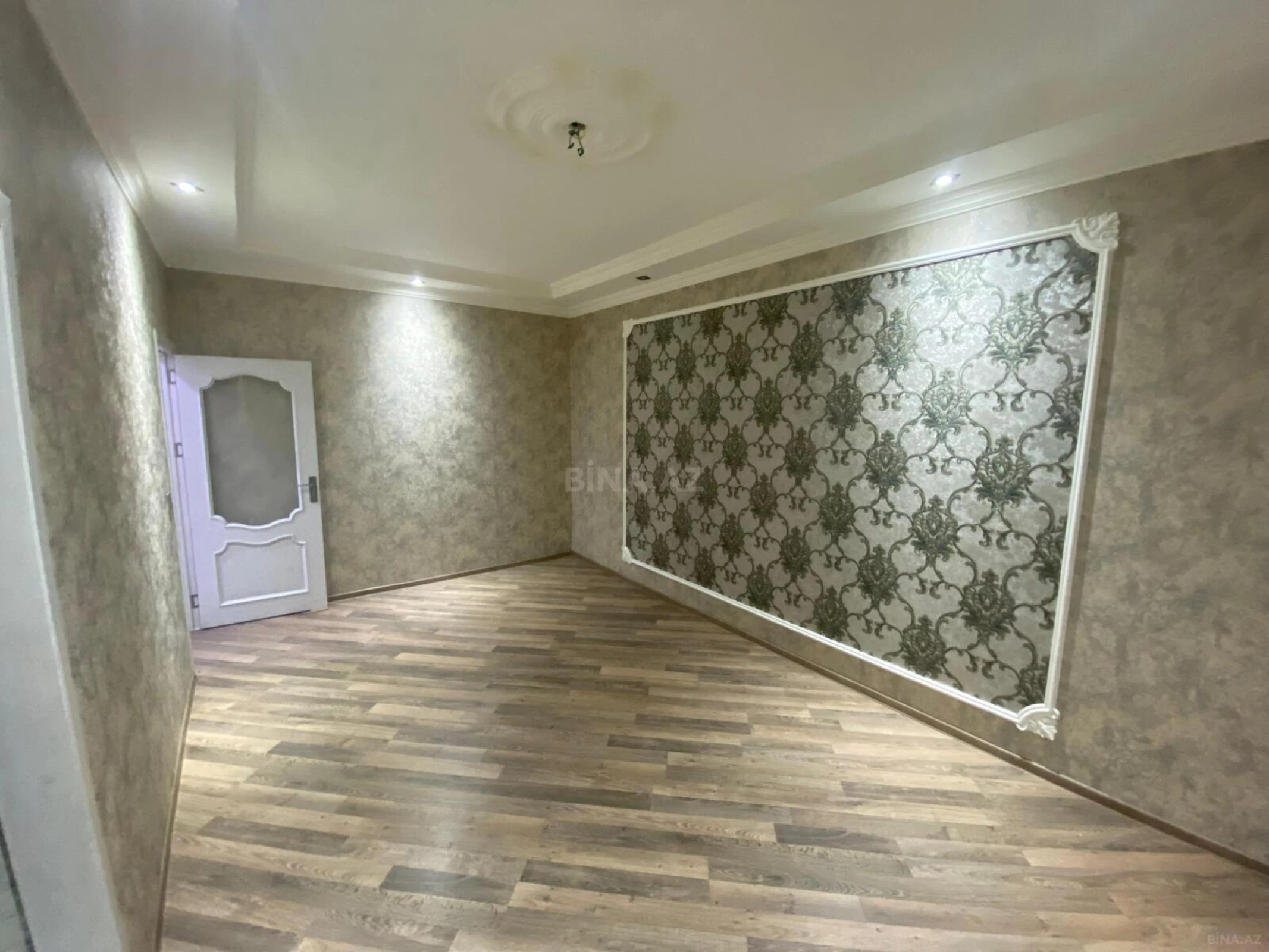 Satılır 2 otaqlı mənzil 52 m²