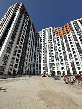 Satılır 2 otaqlı mənzil 60 m² — Bakı, İnşaatçılar 2 otaq 60.00 m²