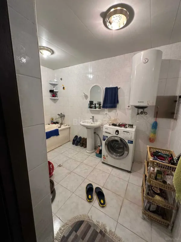 Satılır 3 otaqlı mənzil 110 m²