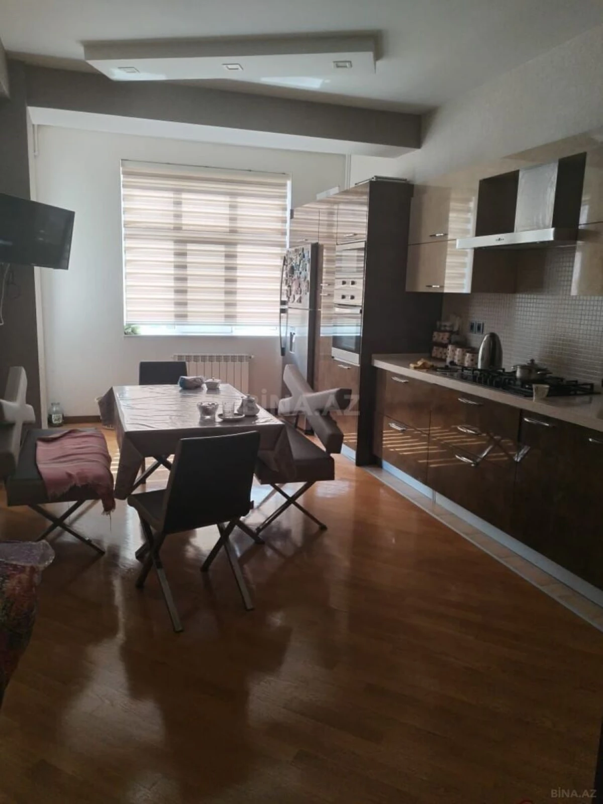 Kirayə verilir 3 otaqlı mənzil 127 m²