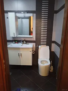 Kirayə verilir 3 otaqlı mənzil 127 m²