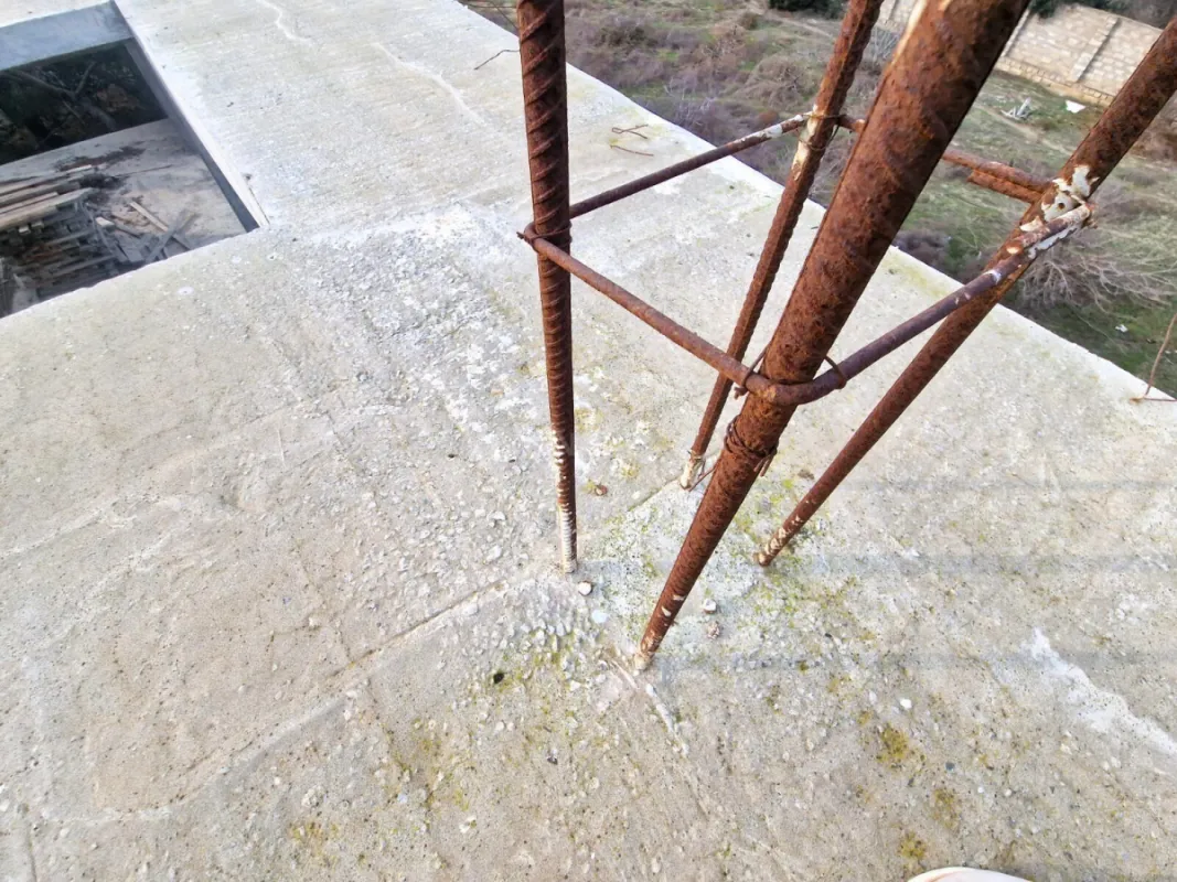 Satılır 9 otaqlı həyət evi 810 m²