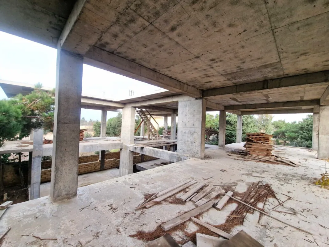 Satılır 9 otaqlı həyət evi 810 m²