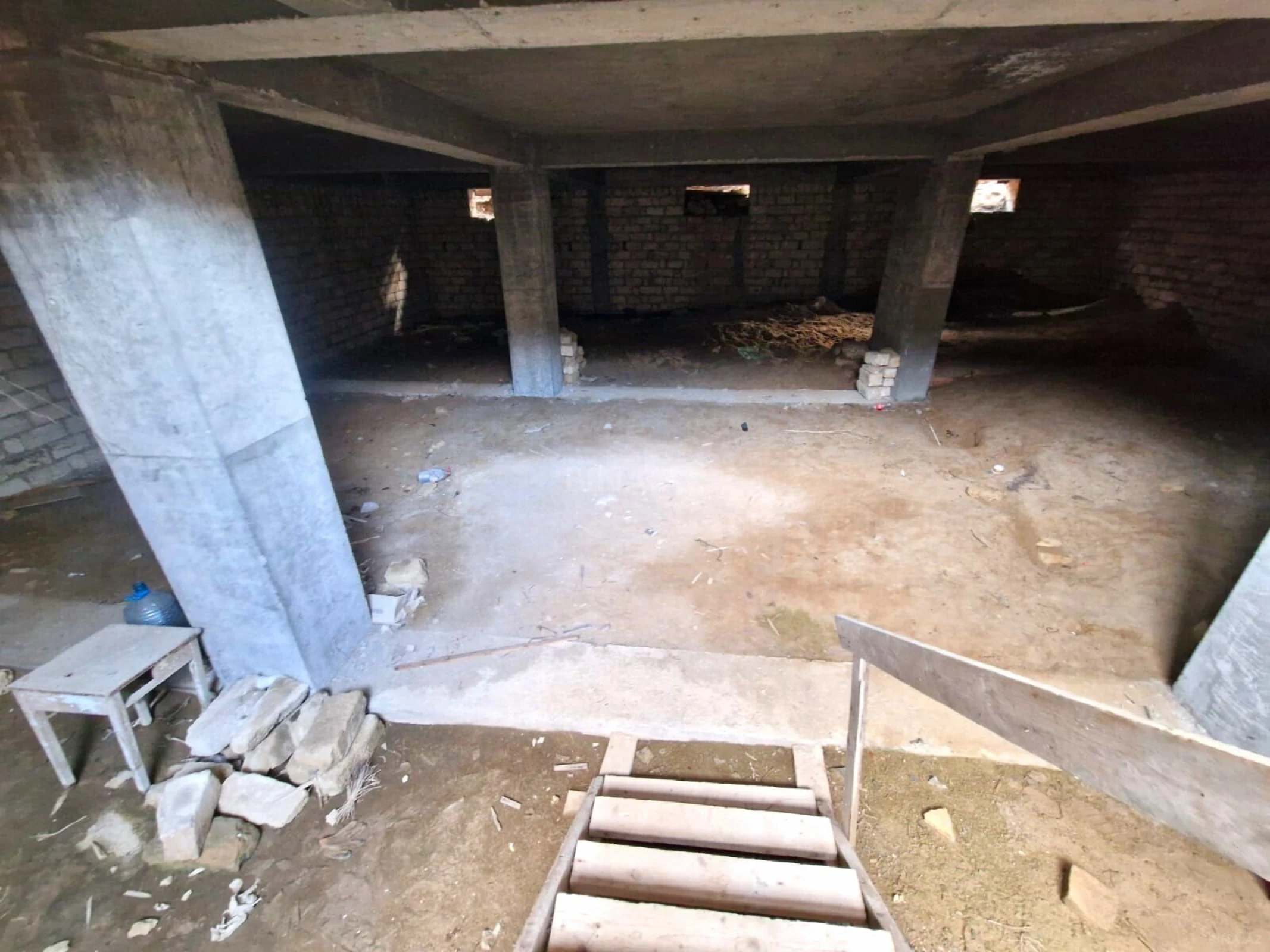 Satılır 9 otaqlı həyət evi 810 m²