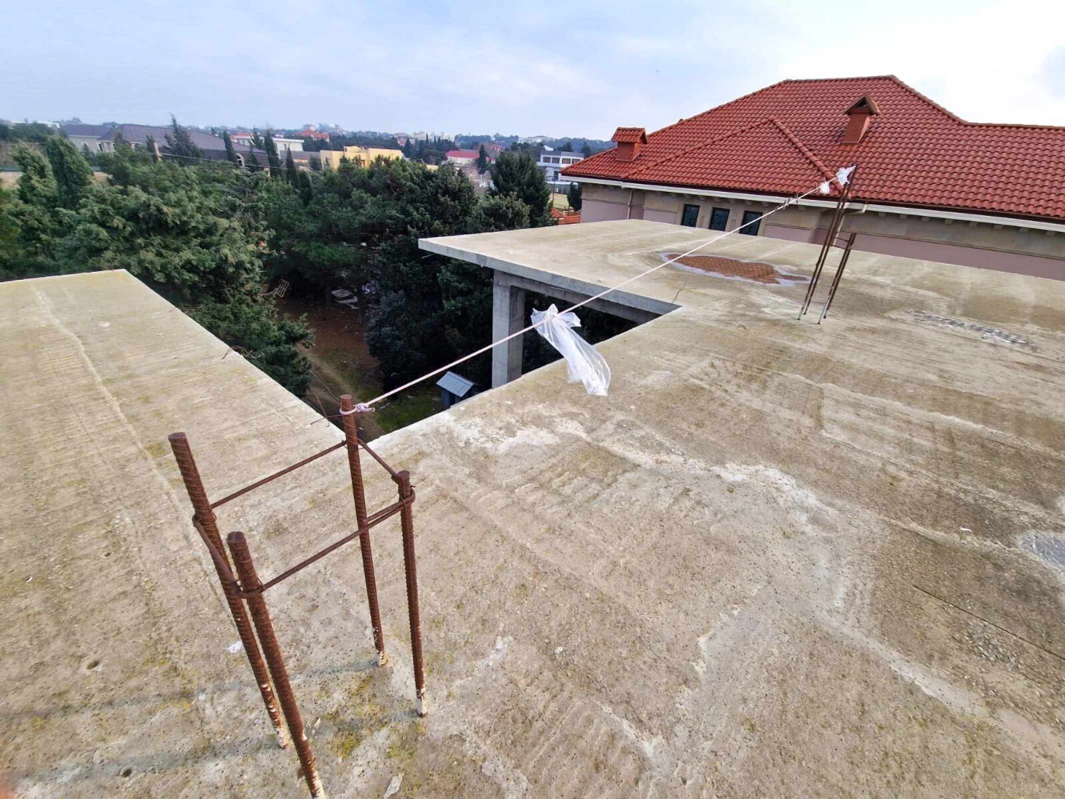 Satılır 9 otaqlı həyət evi 810 m²