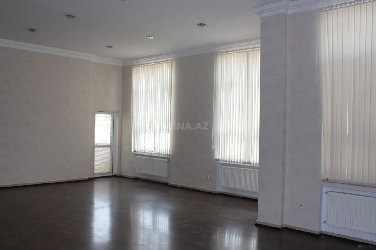 Kirayə verilir 20 otaqlı ofis 391 m²