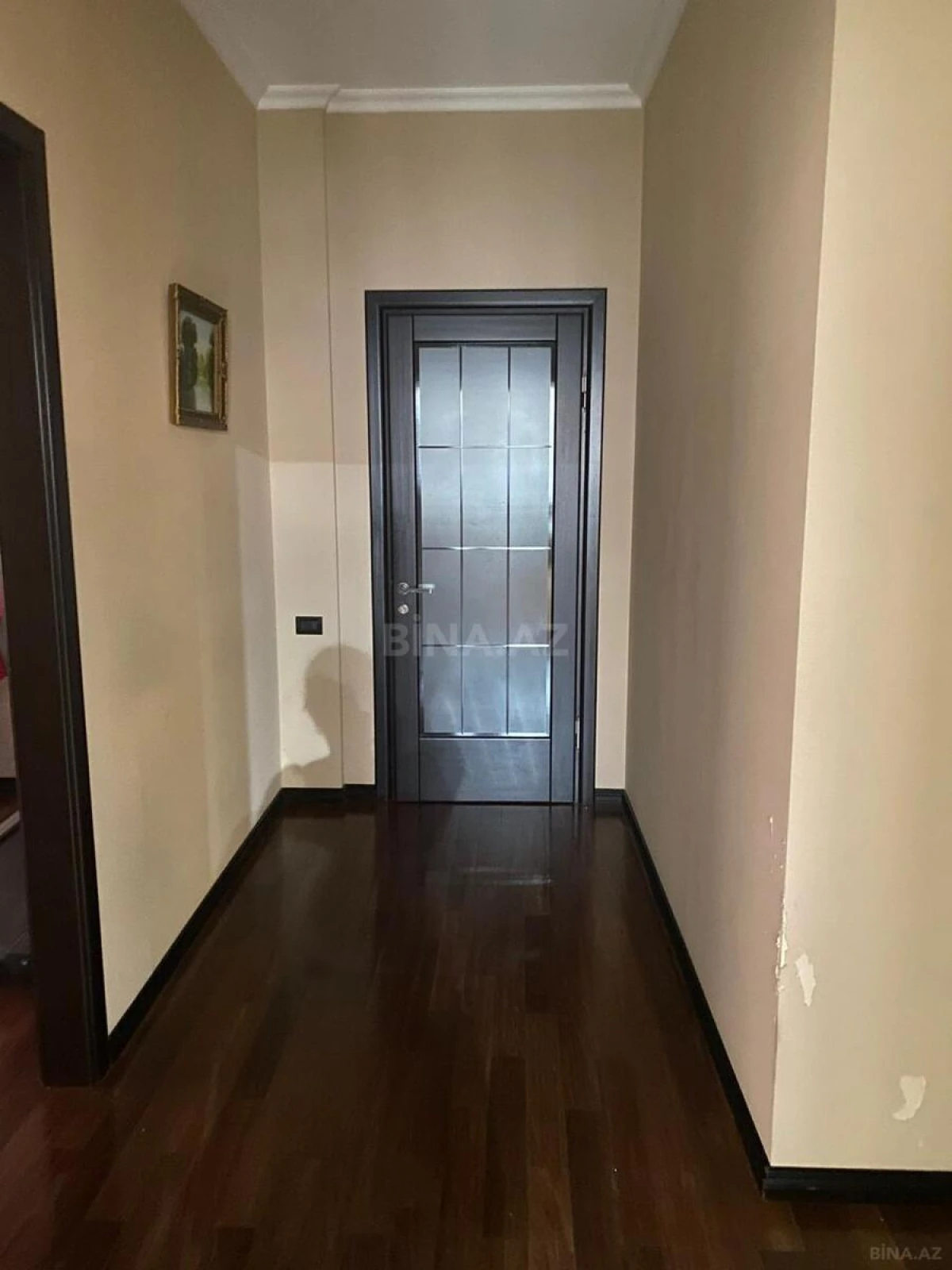Satılır 4 otaqlı mənzil 165 m²
