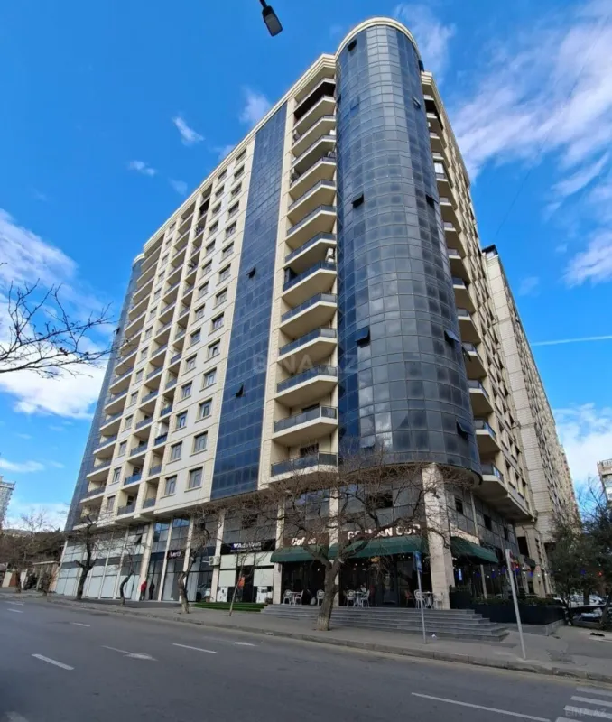 Satılır 1 otaqlı mənzil 62 m²