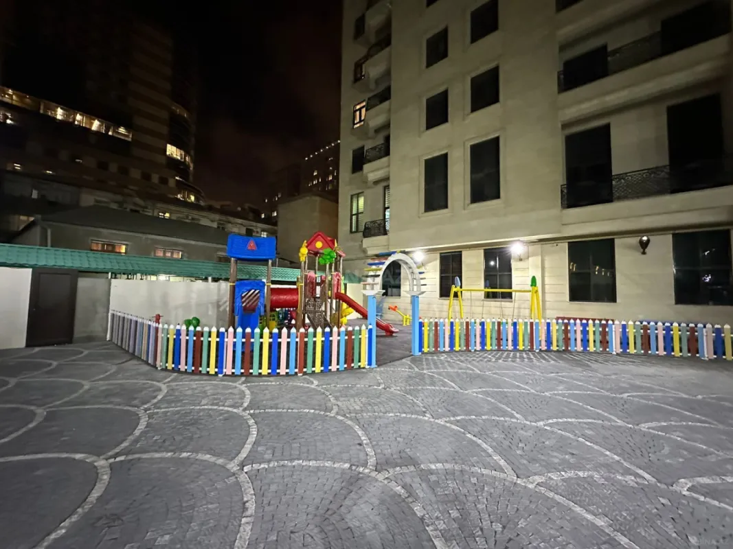 Kirayə verilir 3 otaqlı mənzil 110 m²