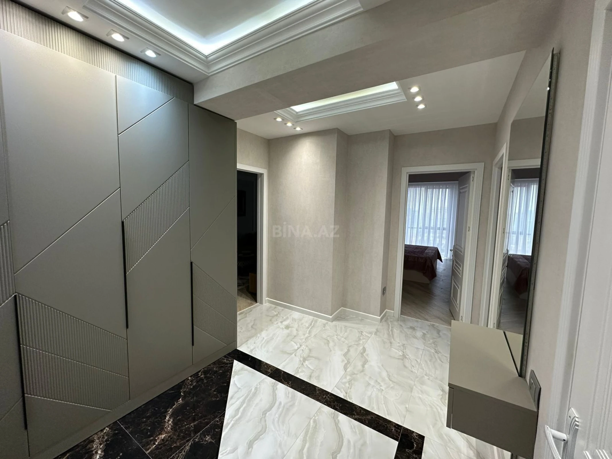 Kirayə verilir 3 otaqlı mənzil 110 m²