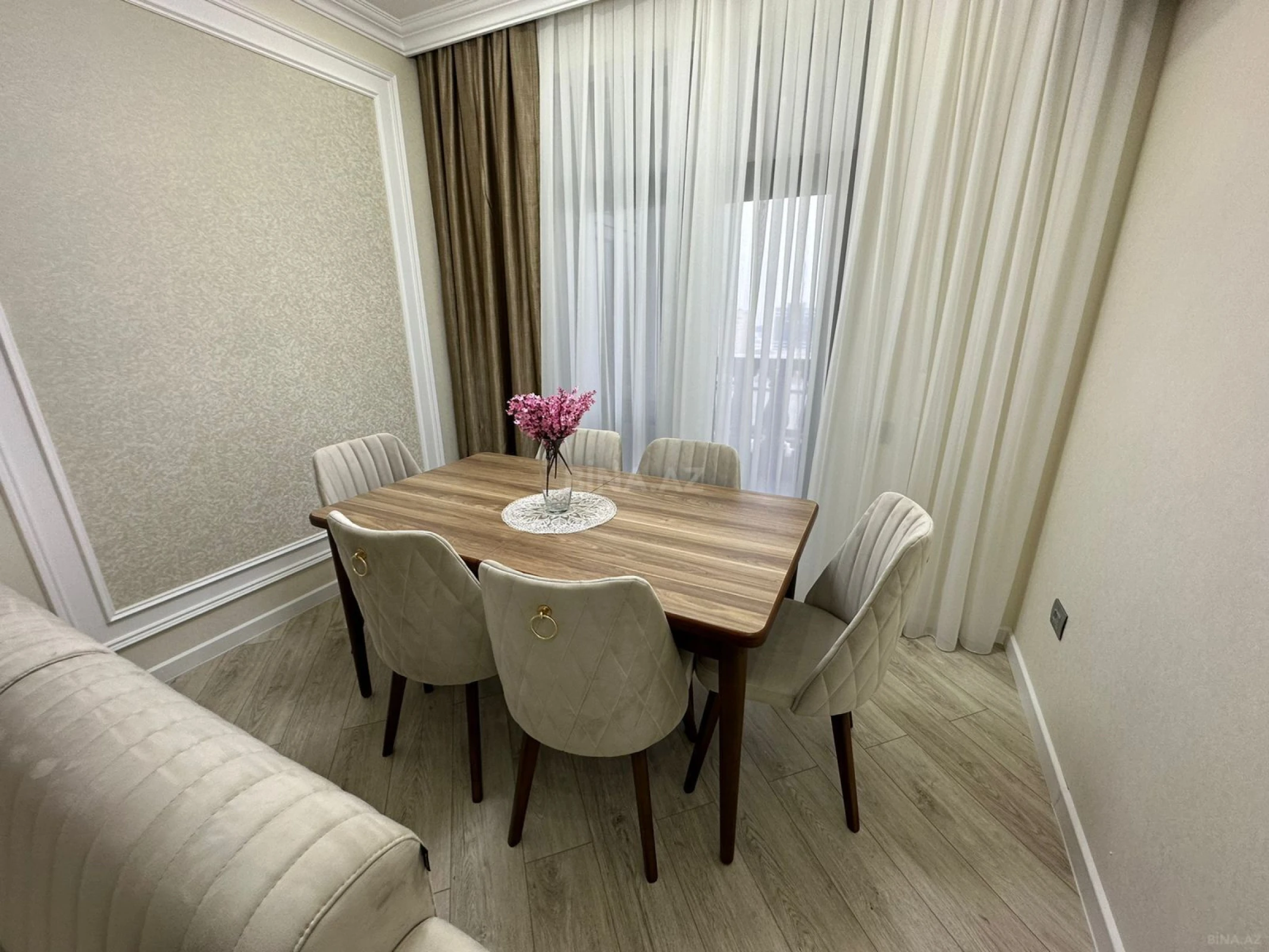 Kirayə verilir 3 otaqlı mənzil 110 m²