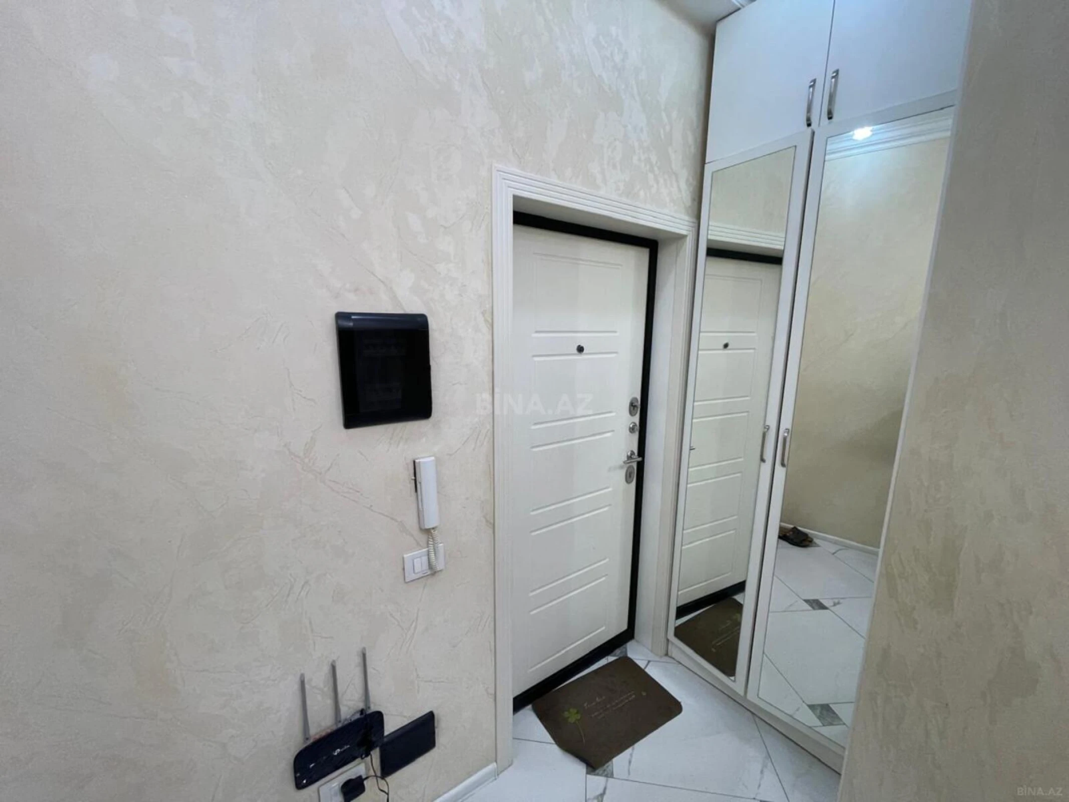 Satılır 3 otaqlı mənzil 77 m²