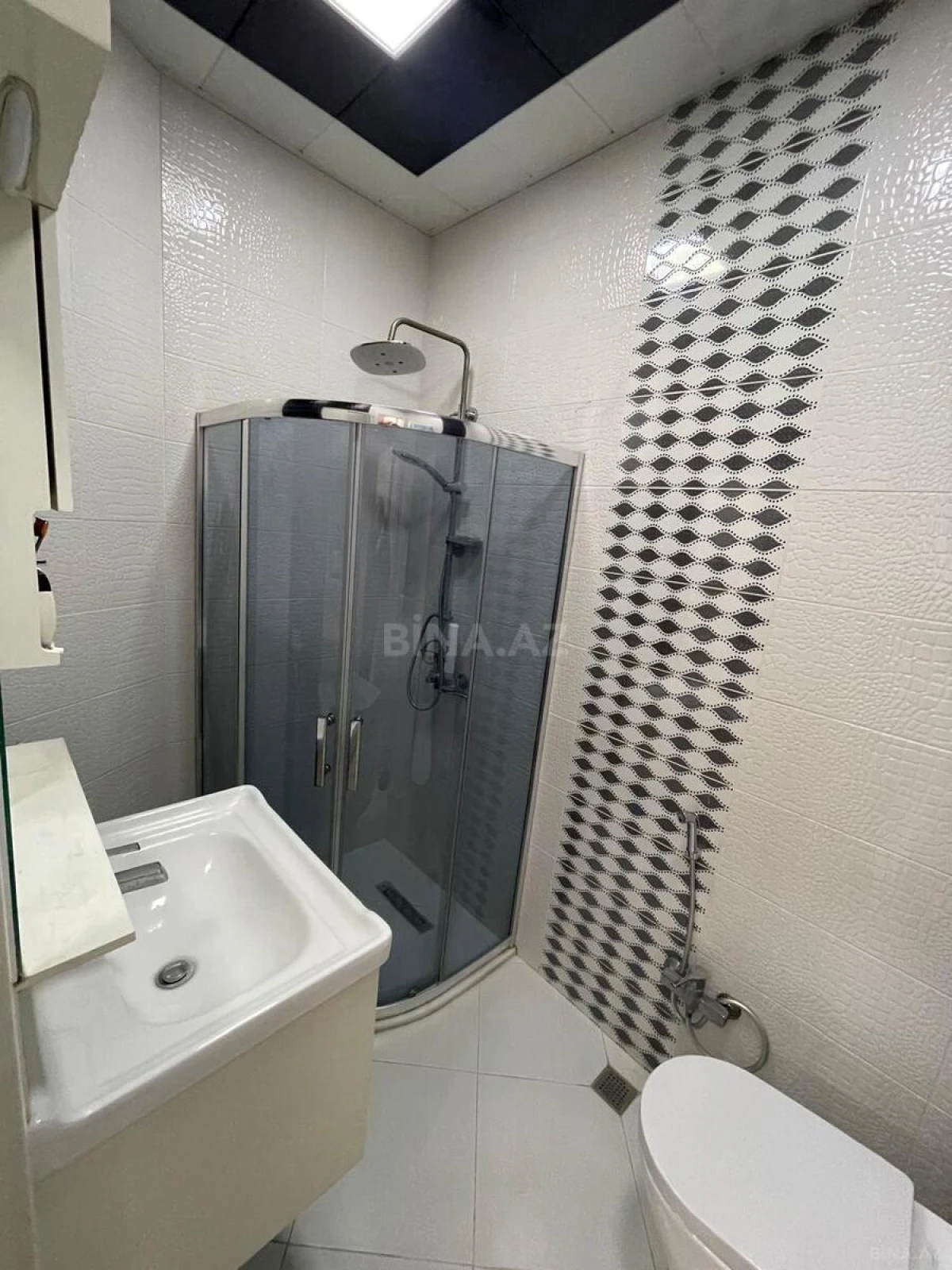 Satılır 3 otaqlı mənzil 77 m²