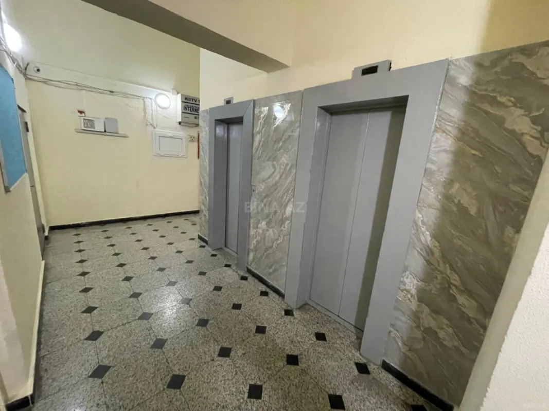 Satılır 3 otaqlı mənzil 77 m²