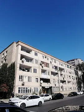 Satılır 3 otaqlı mənzil 70 m²