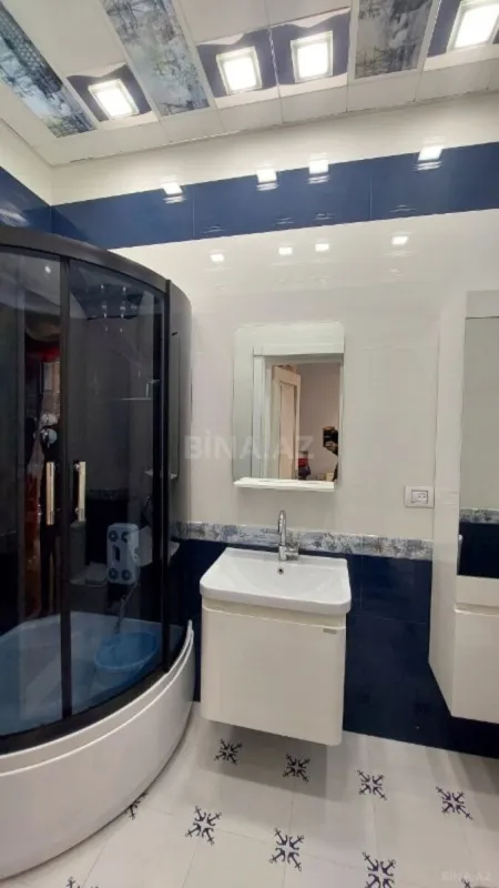 Satılır 10 otaqlı həyət evi 850 m²