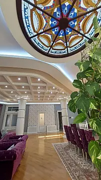 Satılır 10 otaqlı həyət evi 850 m²