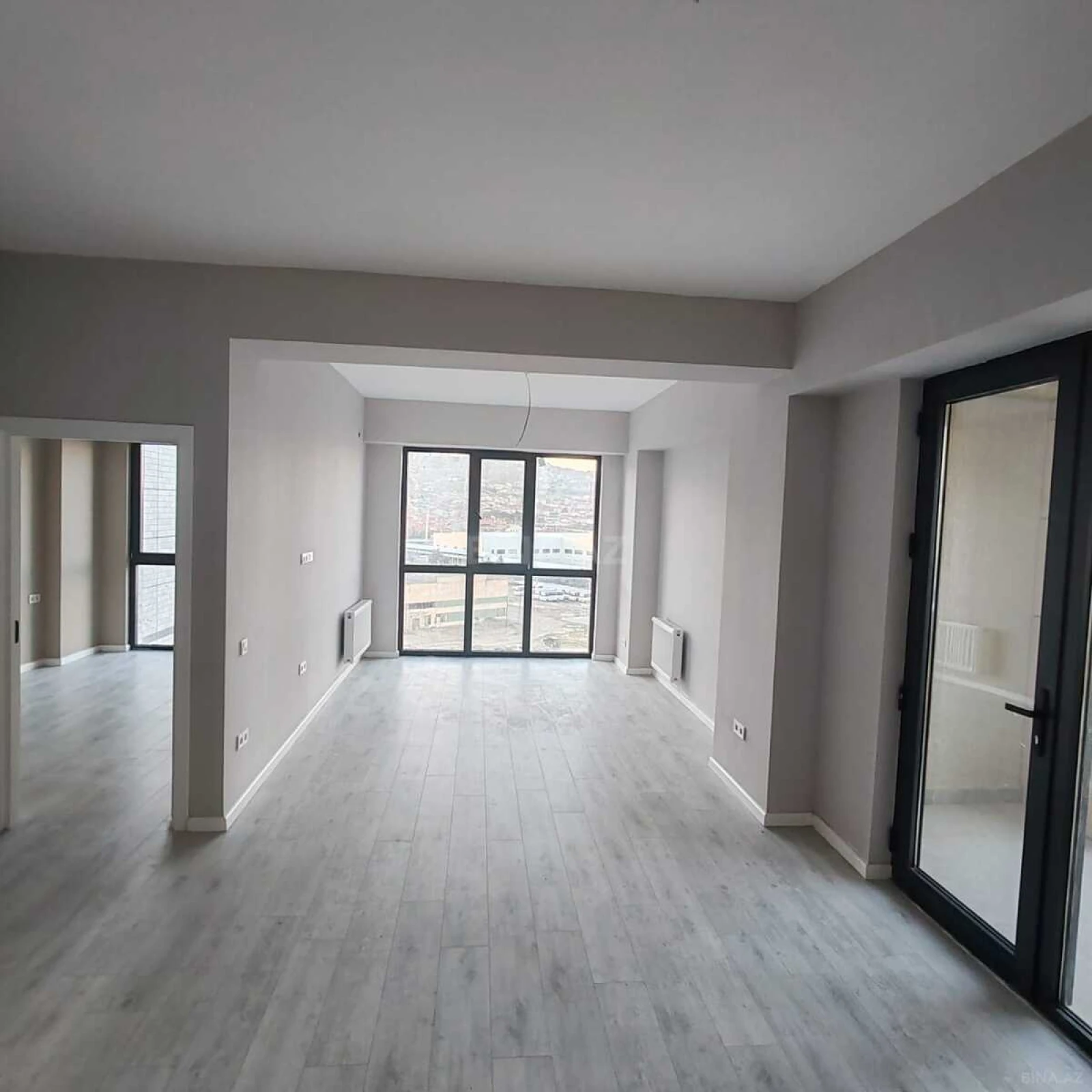 Satılır 2 otaqlı mənzil 65 m²