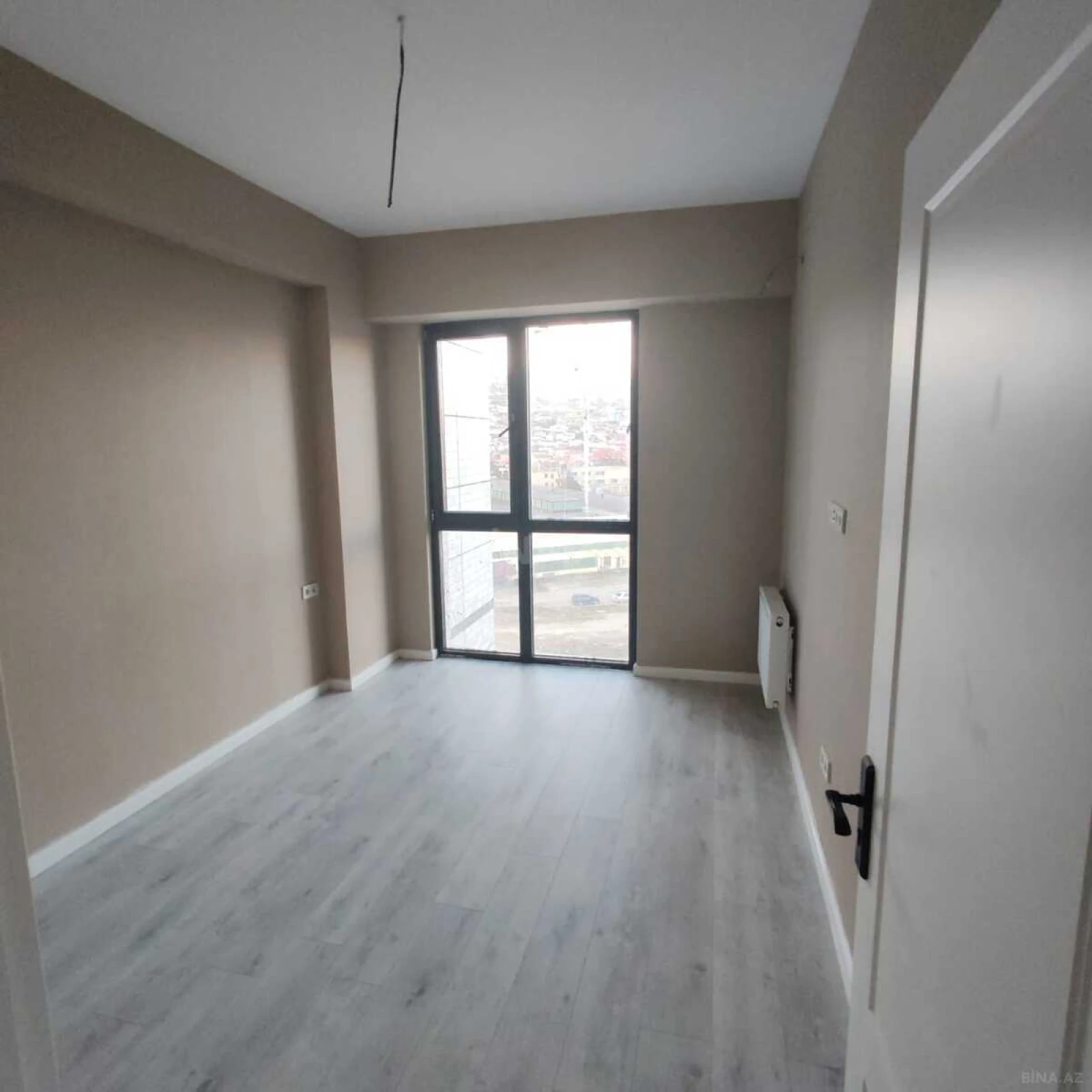Satılır 2 otaqlı mənzil 65 m²