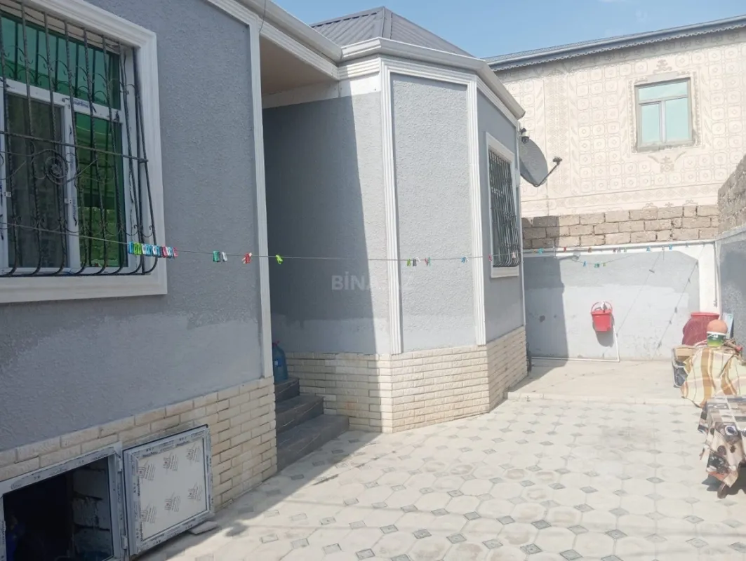 Satılır 3 otaqlı həyət evi 100 m²