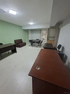 Kirayə verilir 1 otaqlı ofis 40 m²