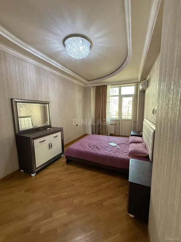 Satılır 2 otaqlı mənzil 95 m²
