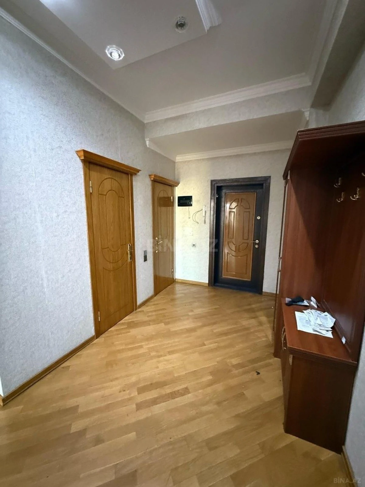 Satılır 2 otaqlı mənzil 95 m²