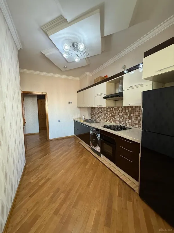 Satılır 2 otaqlı mənzil 95 m²
