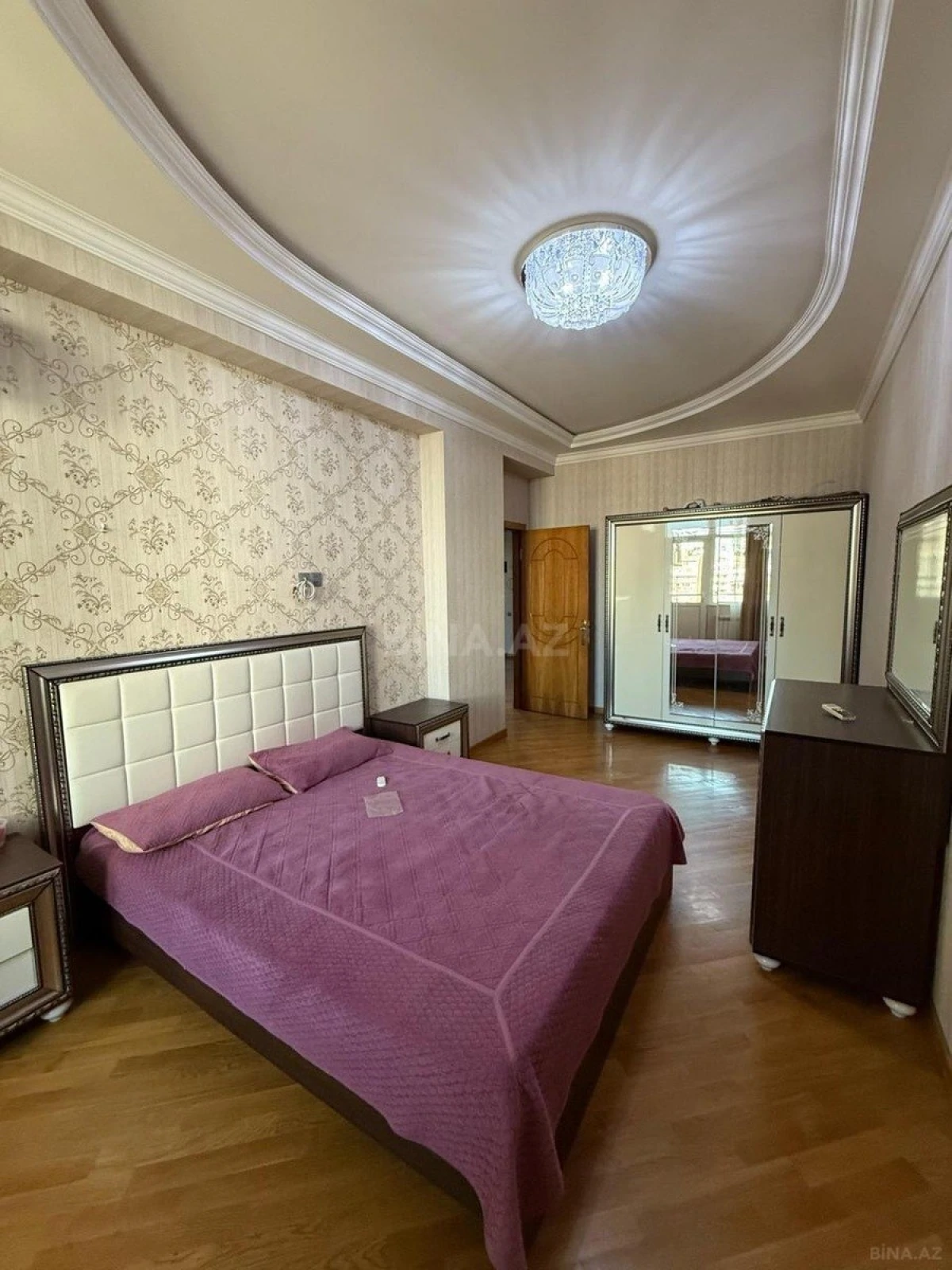 Satılır 2 otaqlı mənzil 95 m²