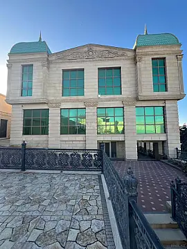 Satılır 7 otaqlı həyət evi 436.1 m²