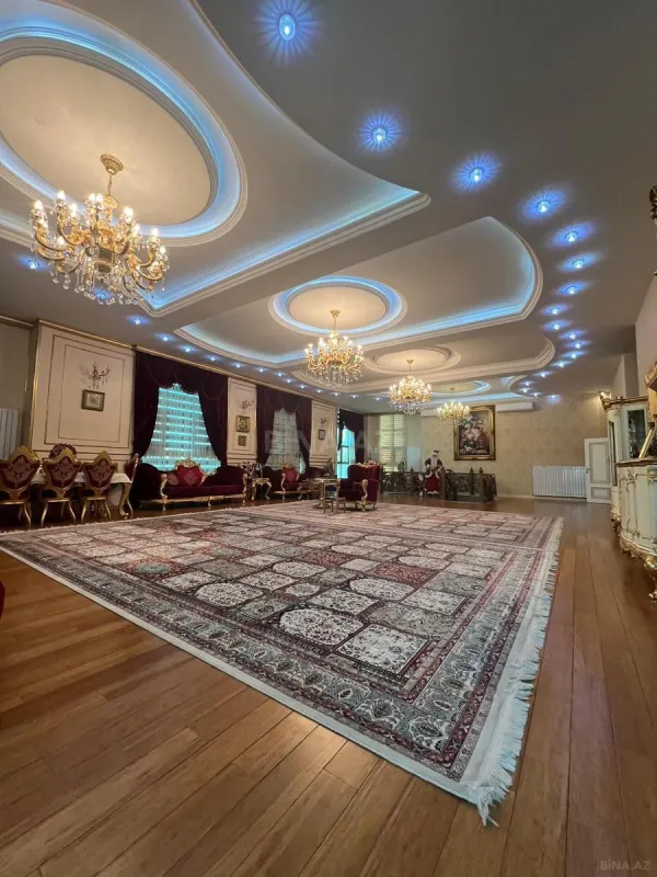 Satılır 7 otaqlı həyət evi 436.1 m²