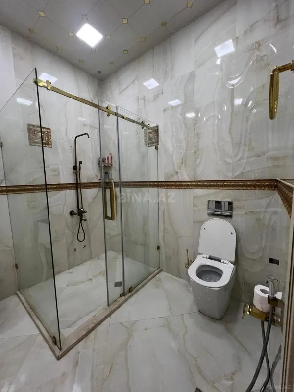 Satılır 7 otaqlı həyət evi 436.1 m²