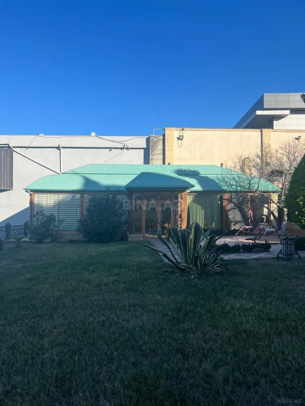 Satılır 7 otaqlı həyət evi 436.1 m²