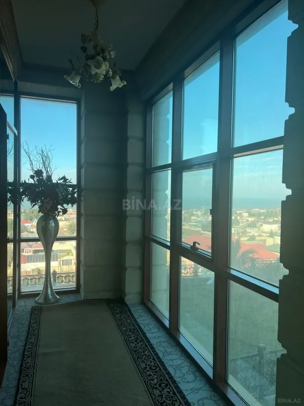 Satılır 7 otaqlı həyət evi 436.1 m²