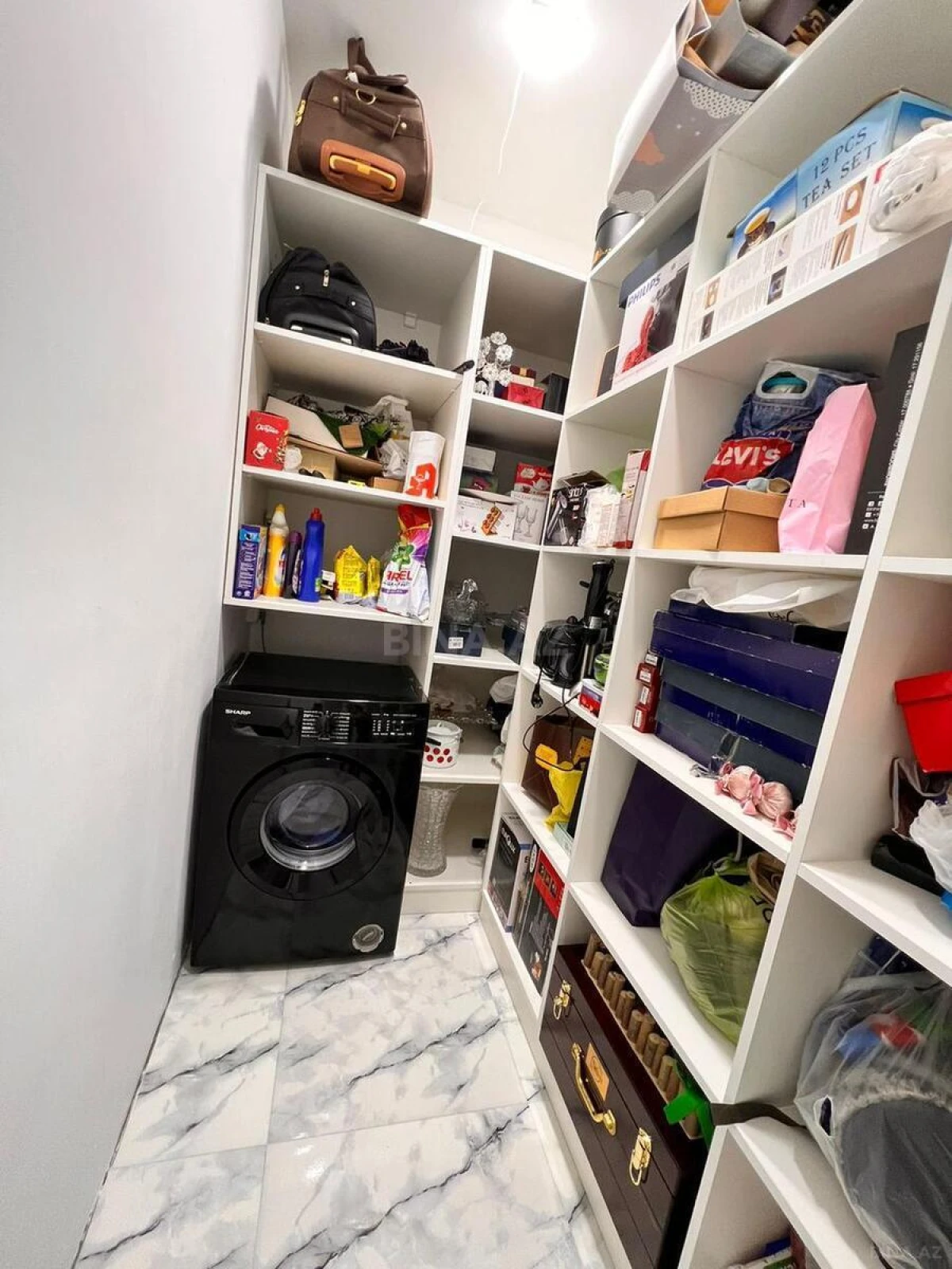 Satılır 3 otaqlı mənzil 136 m²