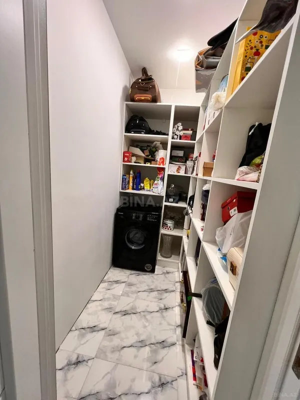 Satılır 3 otaqlı mənzil 136 m²