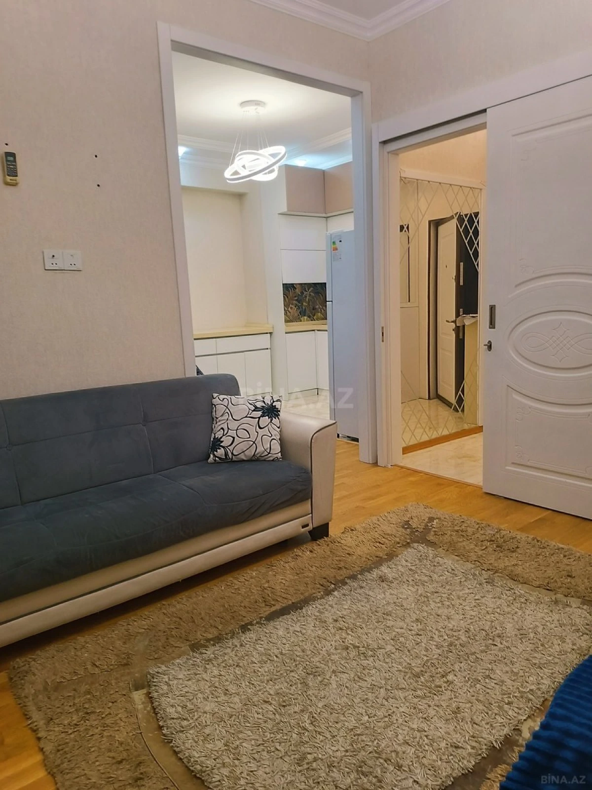 Kirayə verilir 2 otaqlı mənzil 51 m²