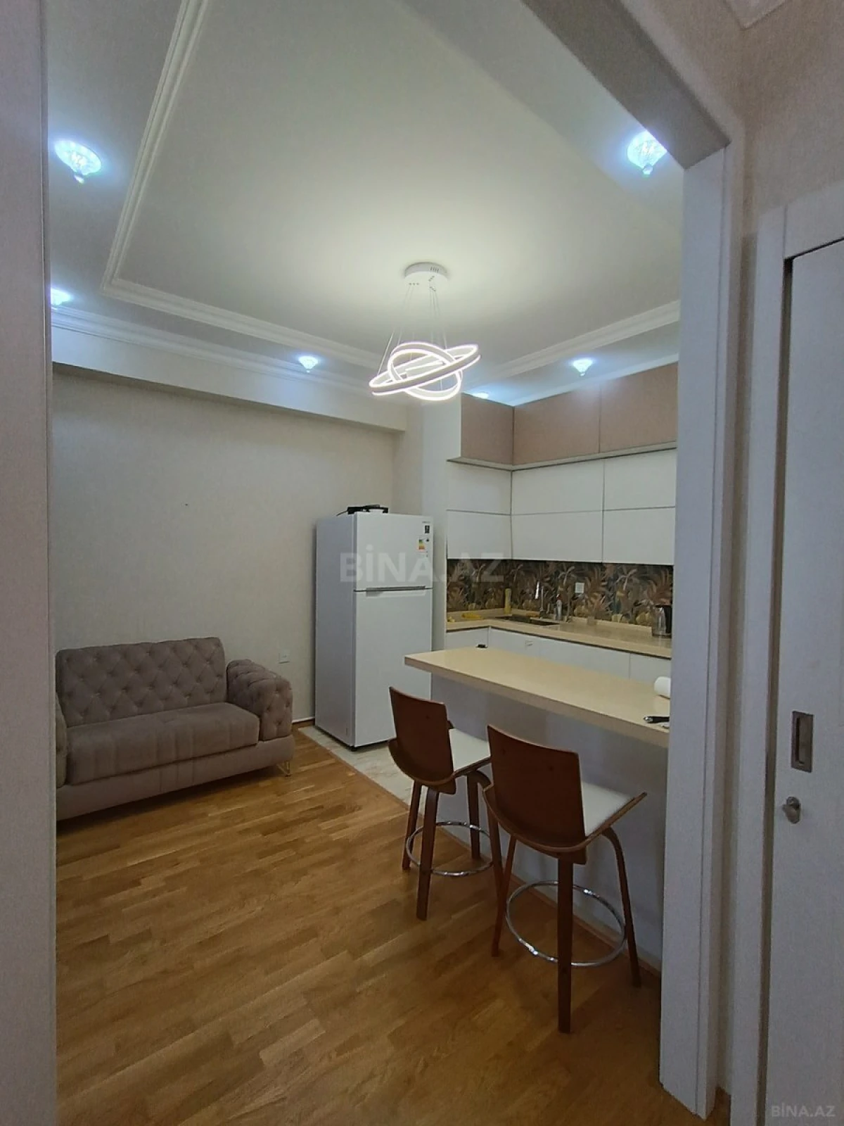 Kirayə verilir 2 otaqlı mənzil 51 m²