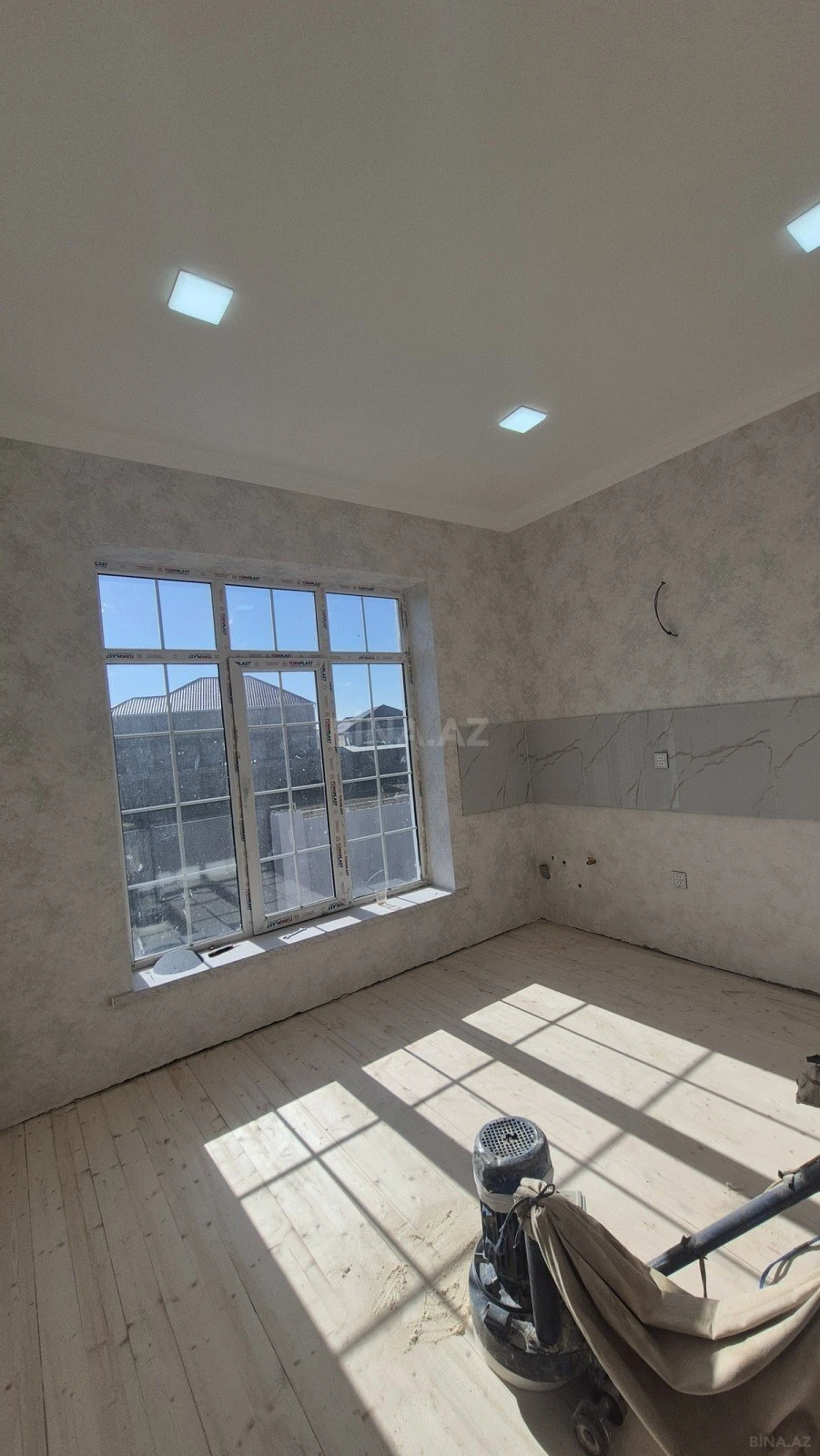 Satılır 3 otaqlı həyət evi 90 m²