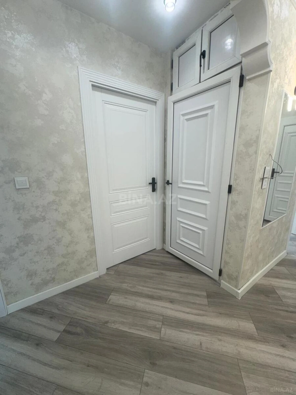 Satılır 4 otaqlı mənzil 100 m²