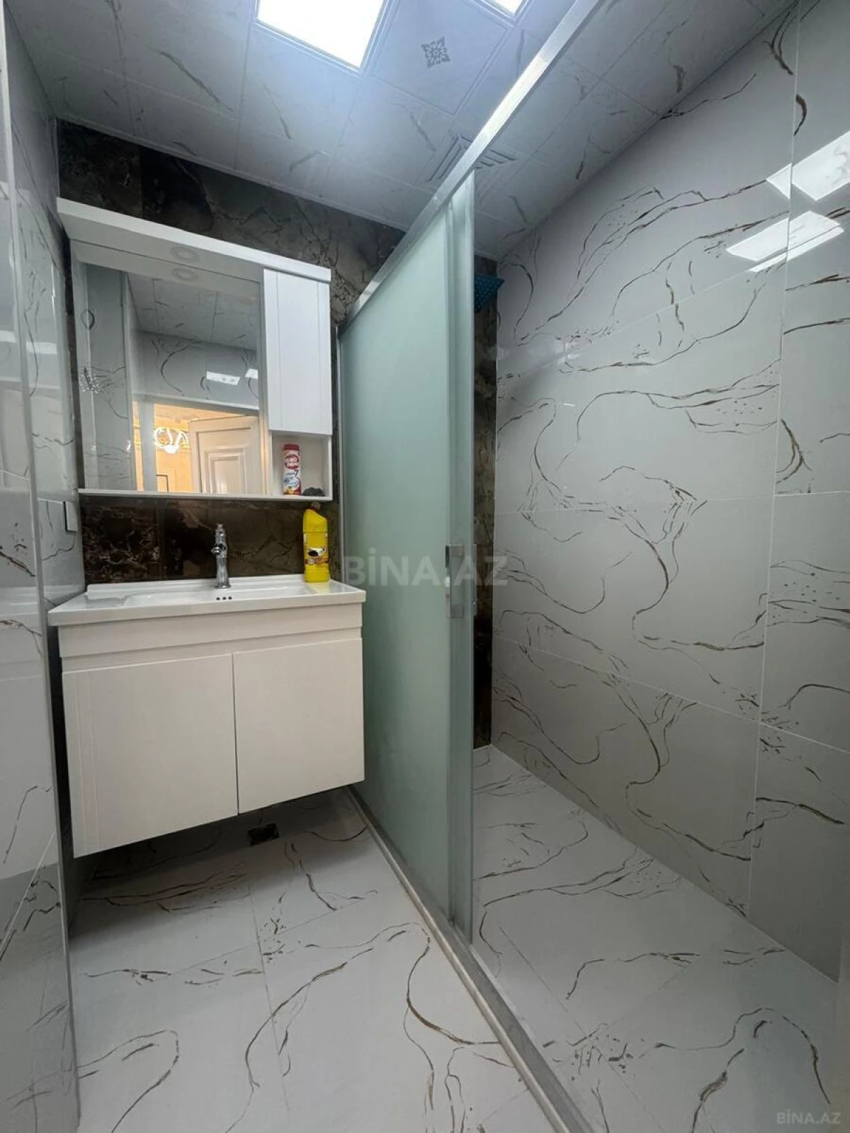 Satılır 4 otaqlı mənzil 100 m²