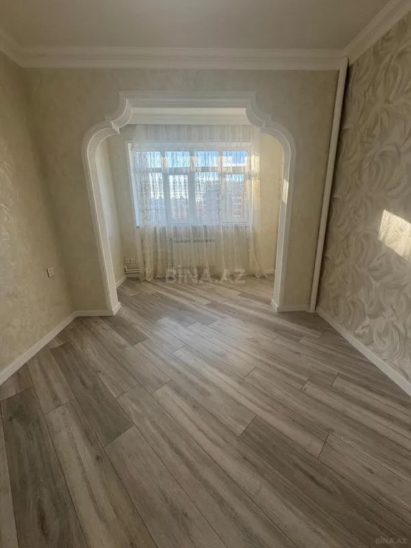 Satılır 4 otaqlı mənzil 100 m²