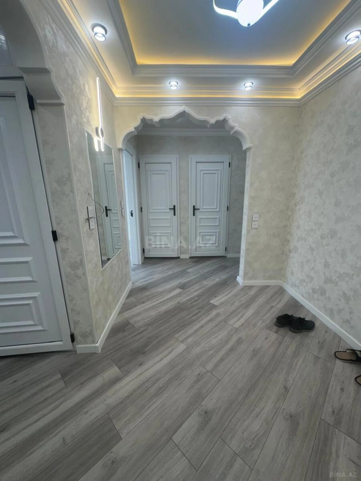 Satılır 4 otaqlı mənzil 100 m²