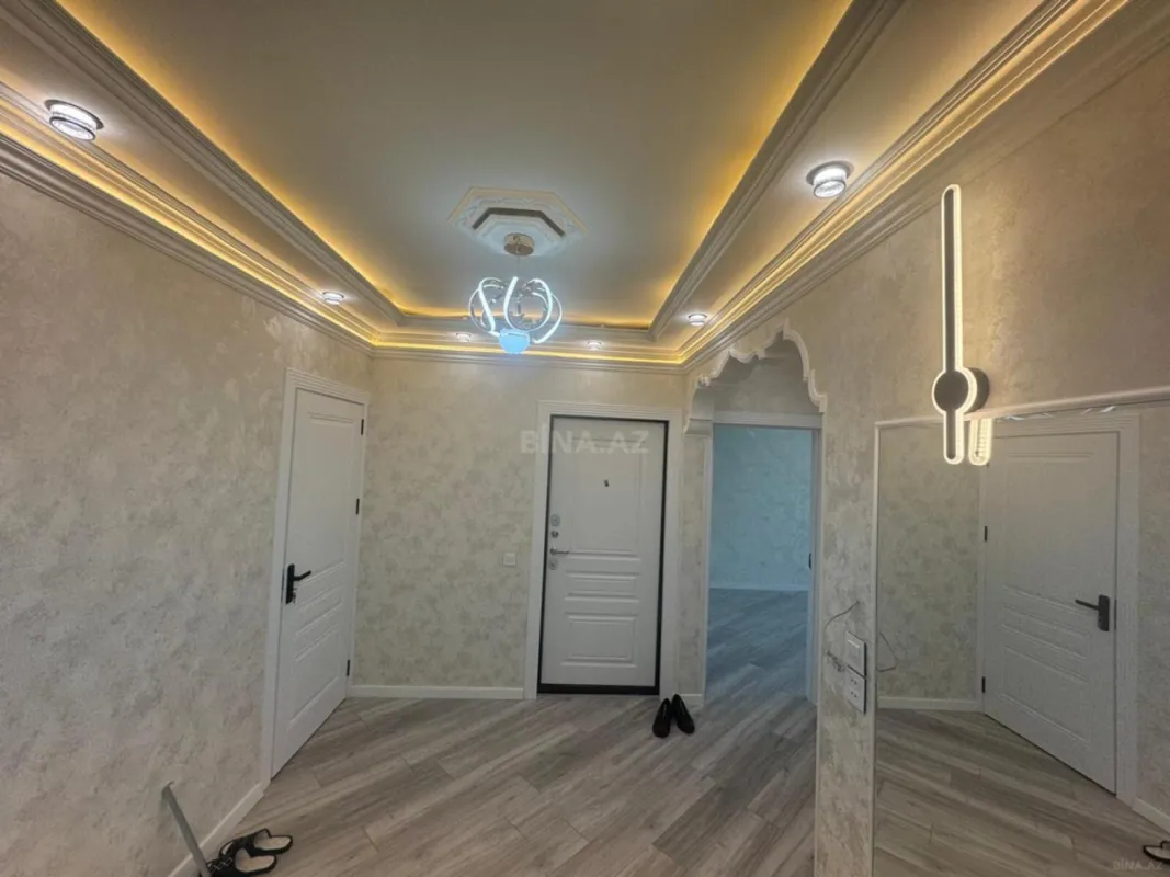 Satılır 4 otaqlı mənzil 100 m²