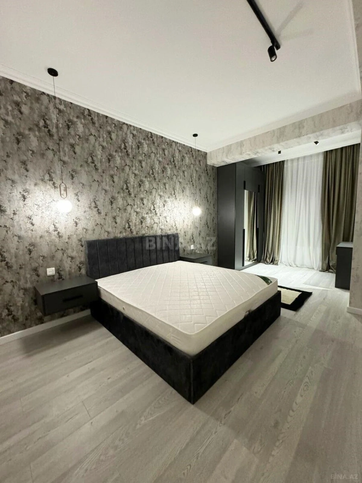 Kirayə verilir 2 otaqlı mənzil 80 m²